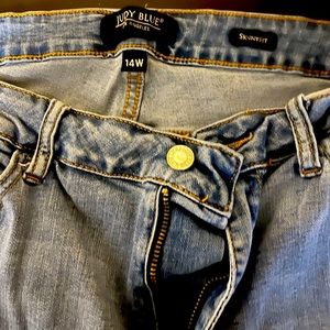 Judy blue skinny jeans. Distressed. Size 14W. Lightly worn